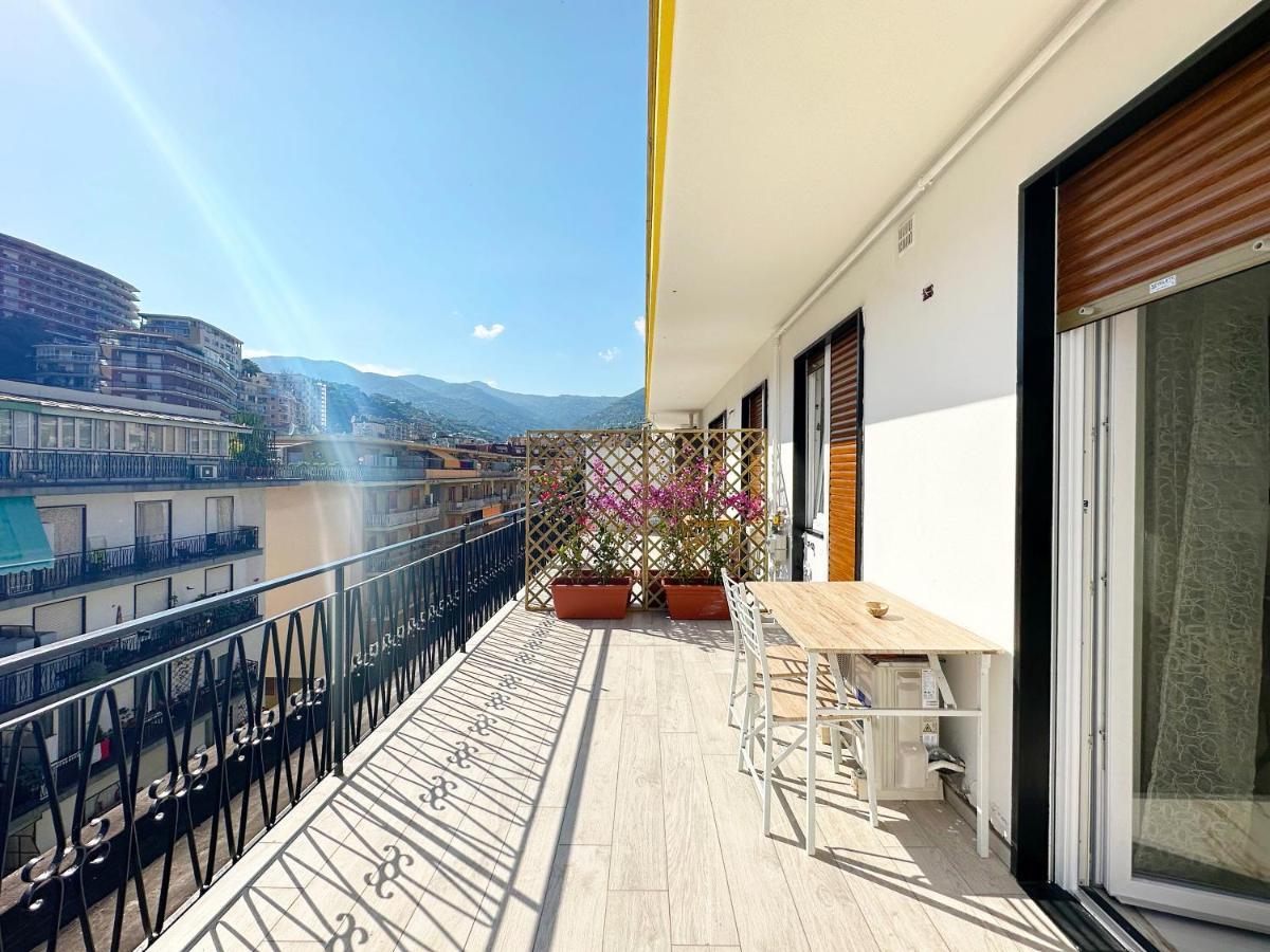 Wh - Un Posto Al Sole - Attico Monolocale Con Parcheggio Gratuito - 5 Minuti Dal Centro - Wifi Sanremo Exterior foto